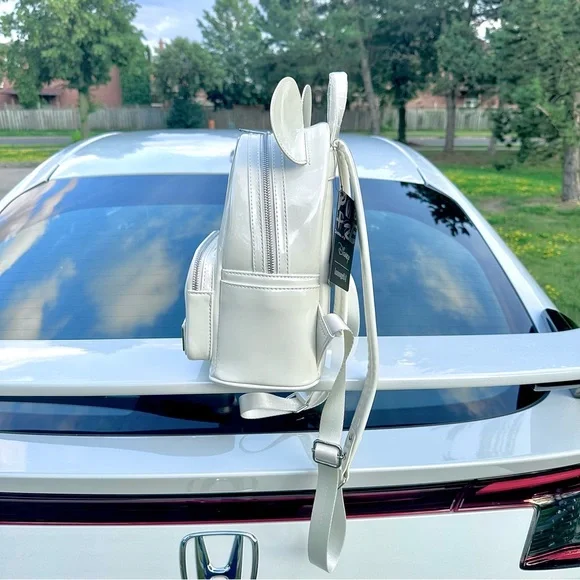 New Pearl White Mickey Mouse Signature Disney Loungefly Mini Backpack 🤍 - Picture 3 of 7